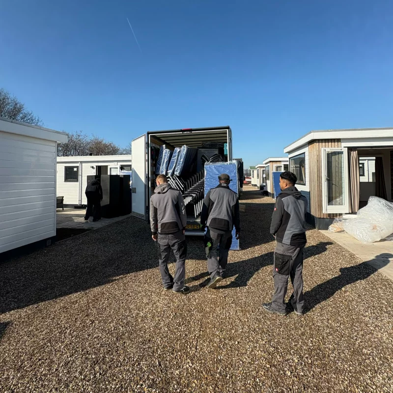 Team Moving-In aan het werk voor de noodopvang